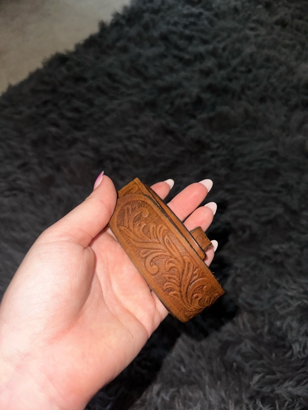 Tony Lama Tooled Tan Leather Belt Keeper with Floral Scroll